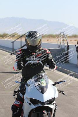 media/Sep-14-2025-2WTD (Sun) [[49ad454cd4]]/1-Around the Pits/